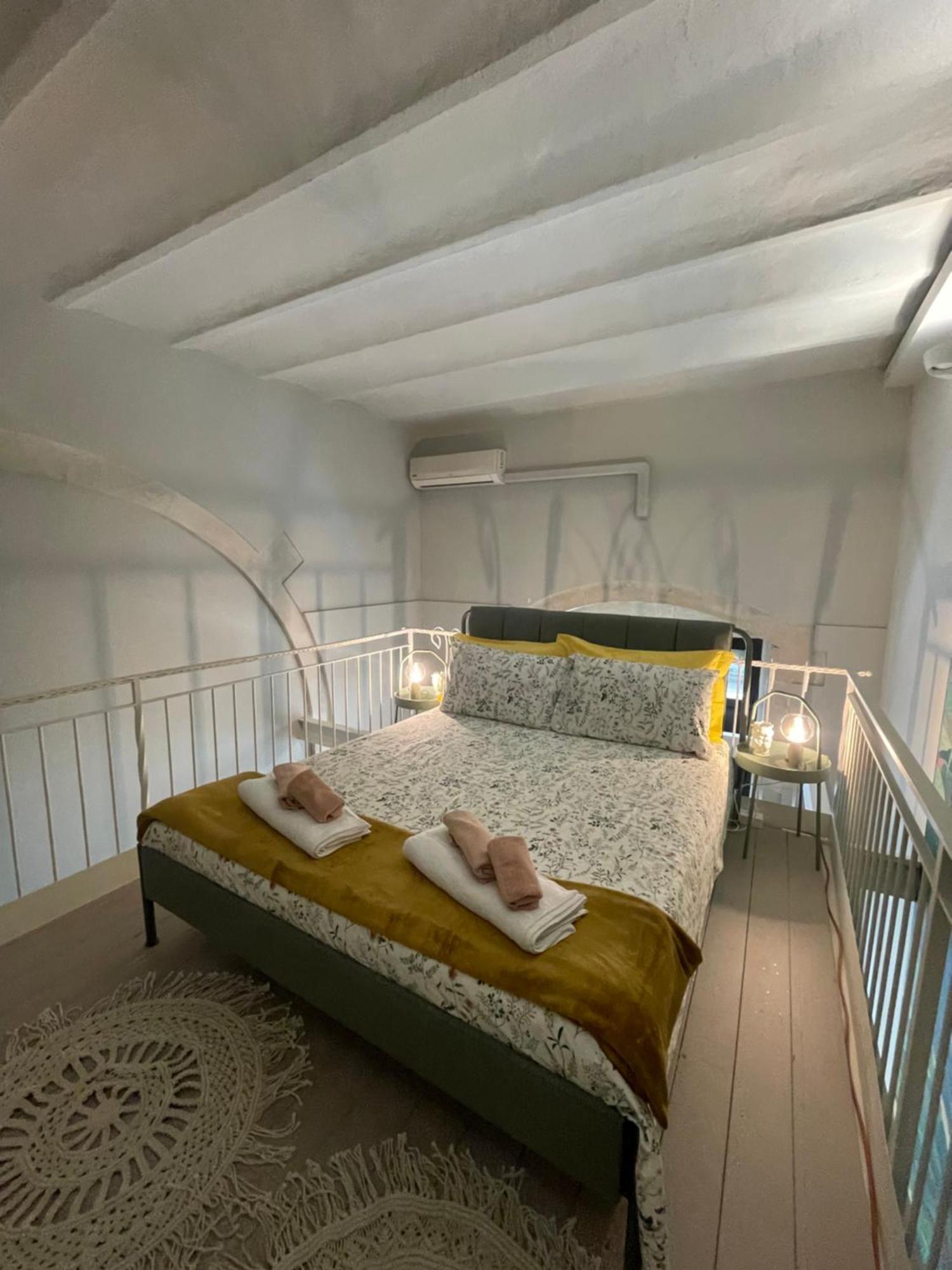 38 Apartment *