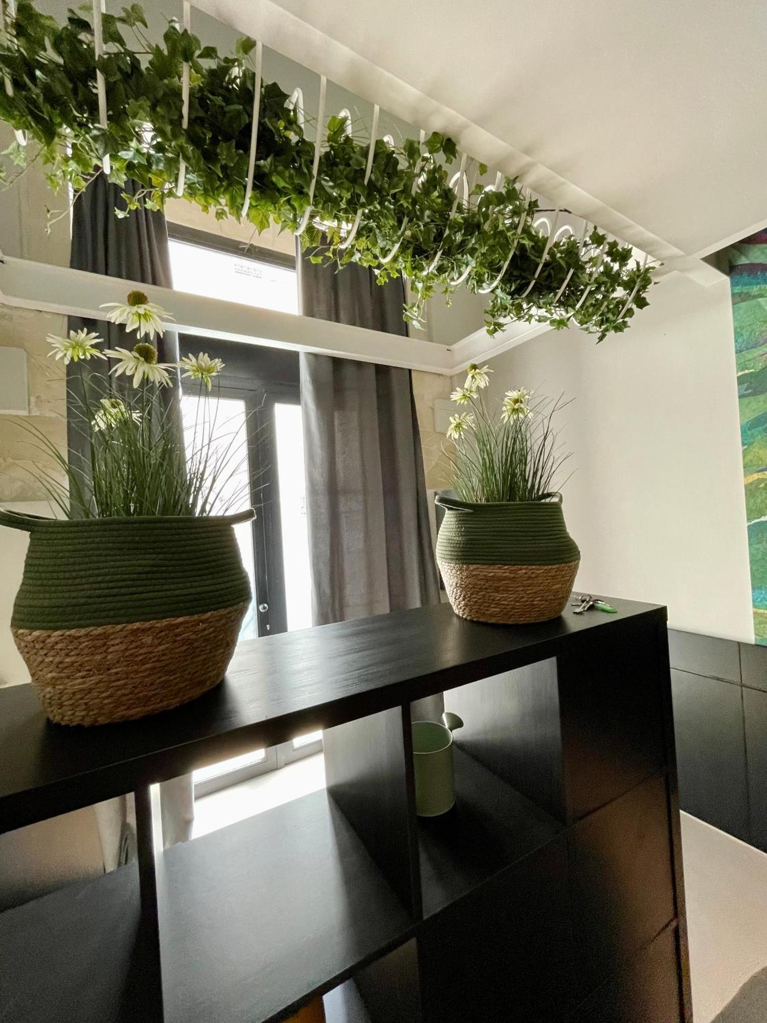 38 Apartment *